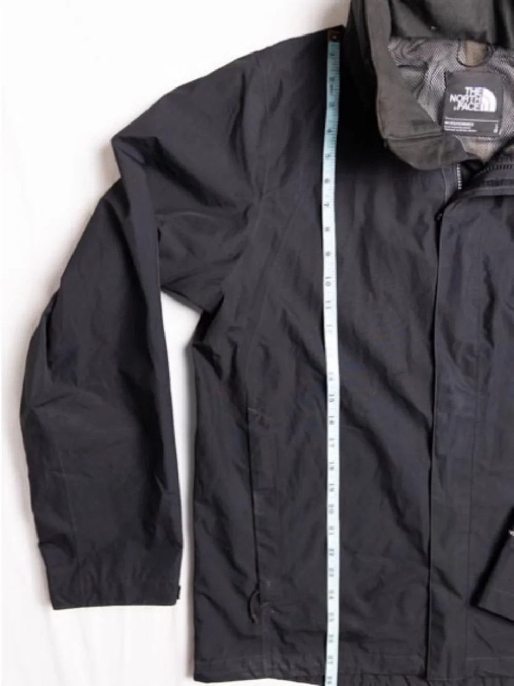 The North Face DryVent Rain Jacket Mens L Black Mesh Lined Resolve 2 Hooded Coat